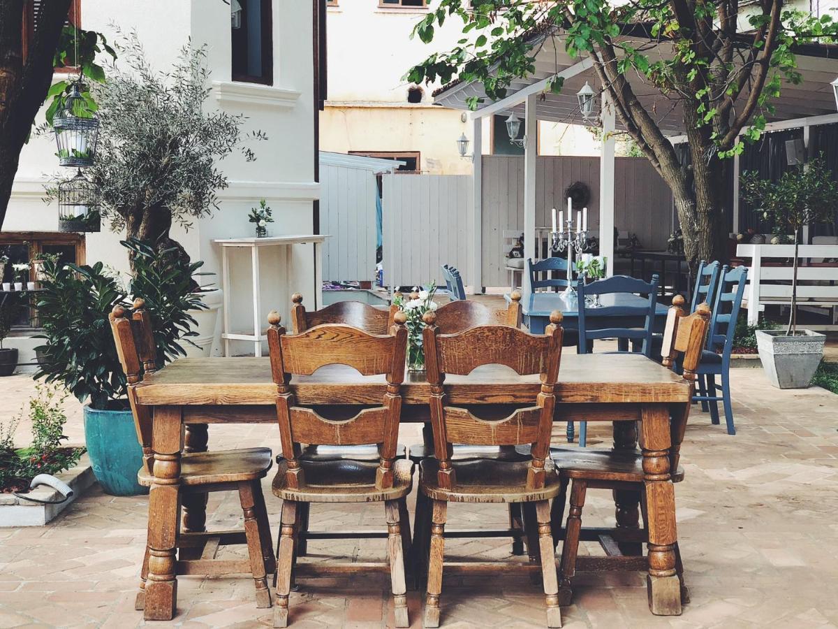 Seven Cafe & Hotel Pogradec Exterior foto